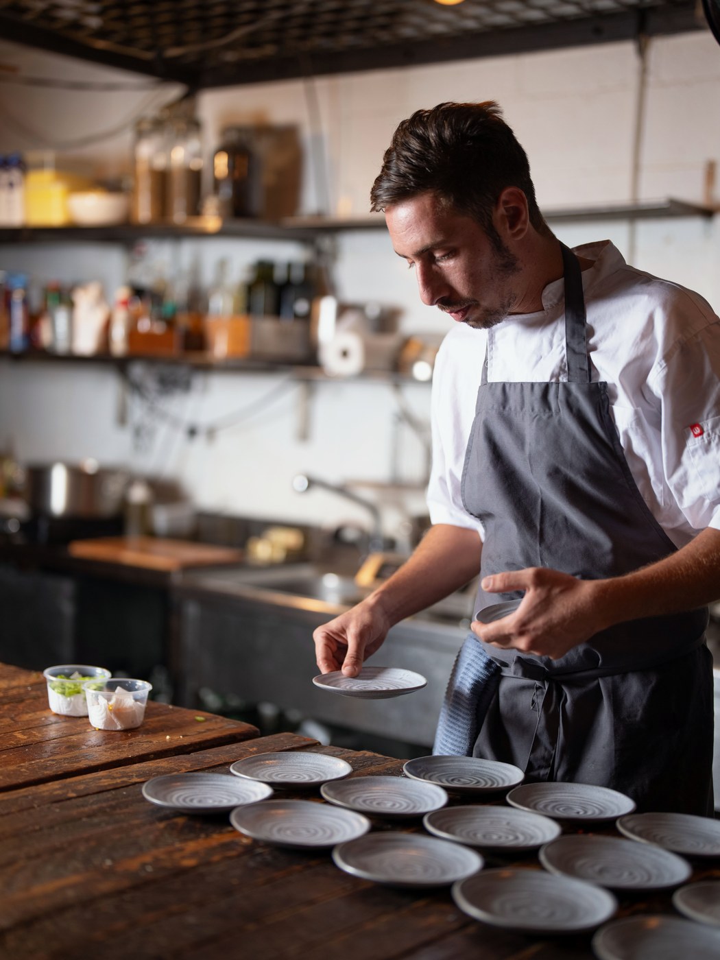Daniel Levy plating in the kitchen